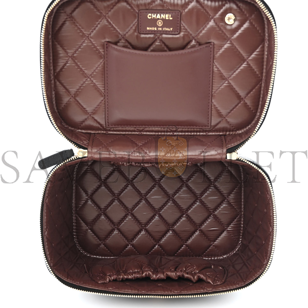 CHANEL CAVIAR QUILTED LARGE VANITY POUCH BLACK (20*15*13cm)